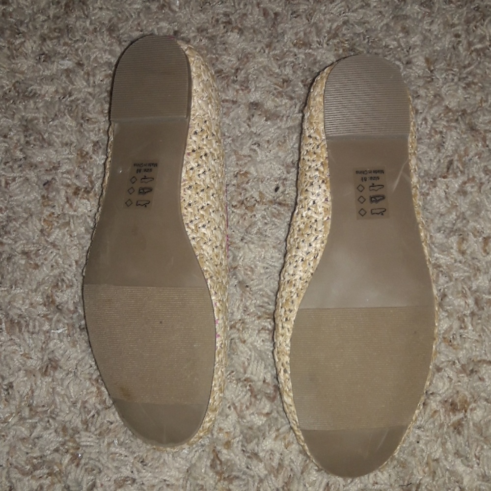 Flats - Picture 3 of 3